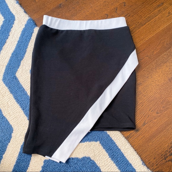 🔲 TALLY WEIJL WHITE BLACK ASYMMETRICAL HIGH WAIST FITTED MINI SKIRT! - Picture 4 of 9
